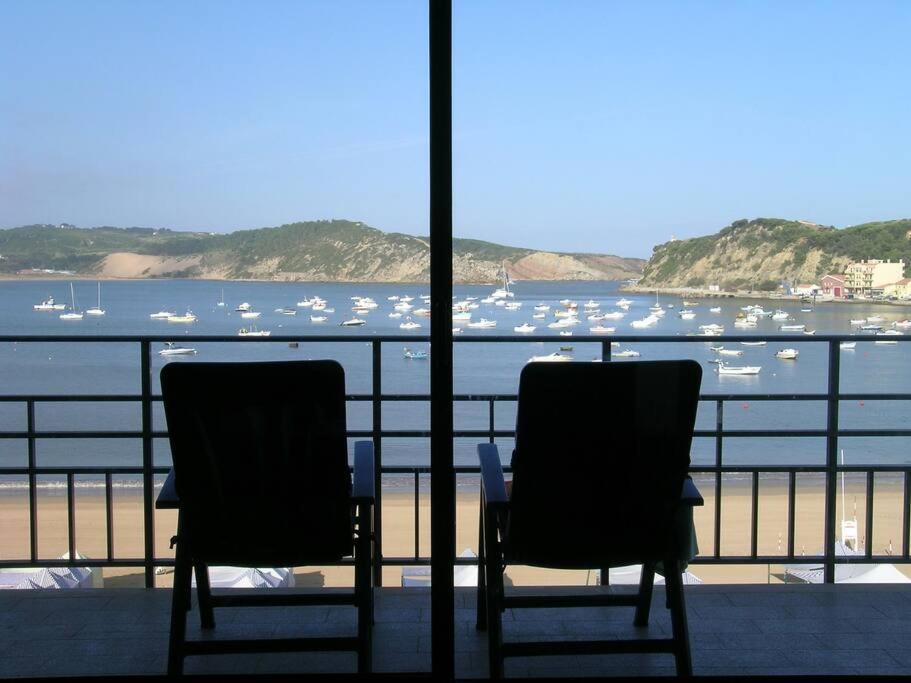 Apartamento Em Frente A Praia São Martinho do Porto Zewnętrze zdjęcie