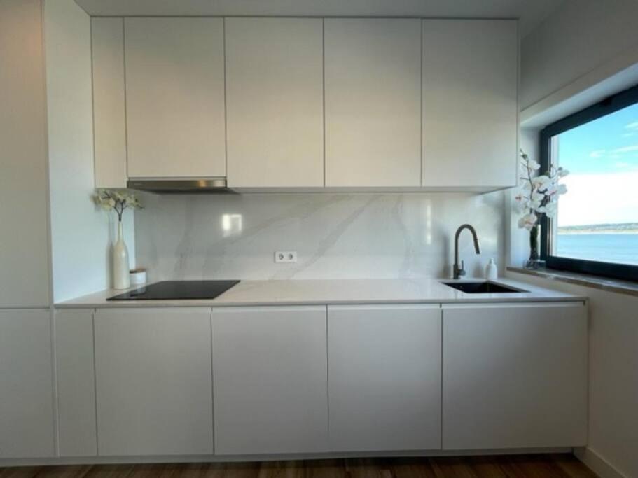Apartamento Em Frente A Praia São Martinho do Porto Zewnętrze zdjęcie