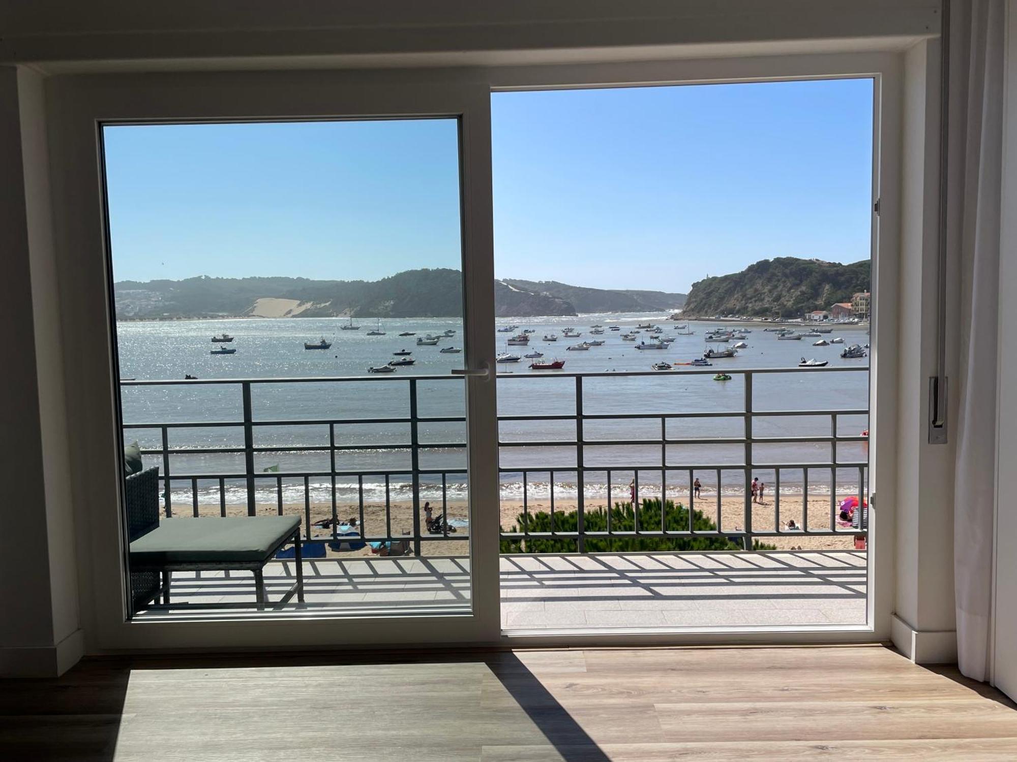 Apartamento Em Frente A Praia São Martinho do Porto Zewnętrze zdjęcie